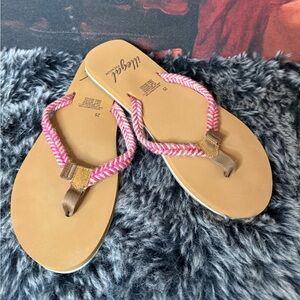Weavers Women's Pink and Tan Slippers